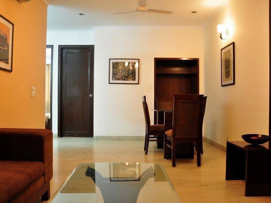 2Bhk Comfortable Furnished Serviced Apartments In Hauz Khas - Woodpecker Apartments Új-Delhi Kültér fotó