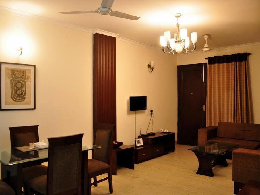 2Bhk Comfortable Furnished Serviced Apartments In Hauz Khas - Woodpecker Apartments Új-Delhi Kültér fotó